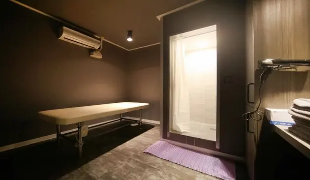 수원 인계동 아벨 테라피 관리실 내부 사워실