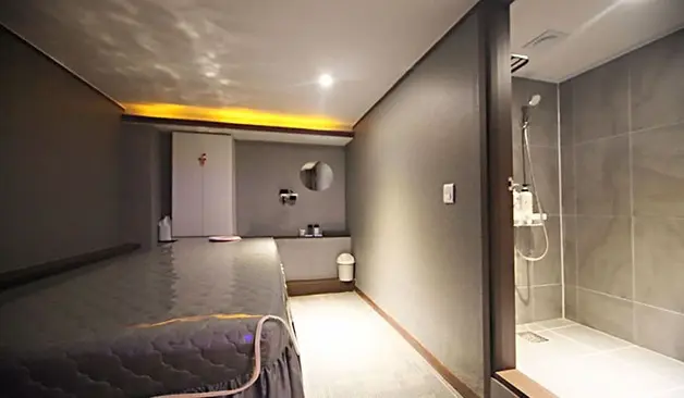 안양 평촌 더샵스웨디시 관리실 내부 샤워장